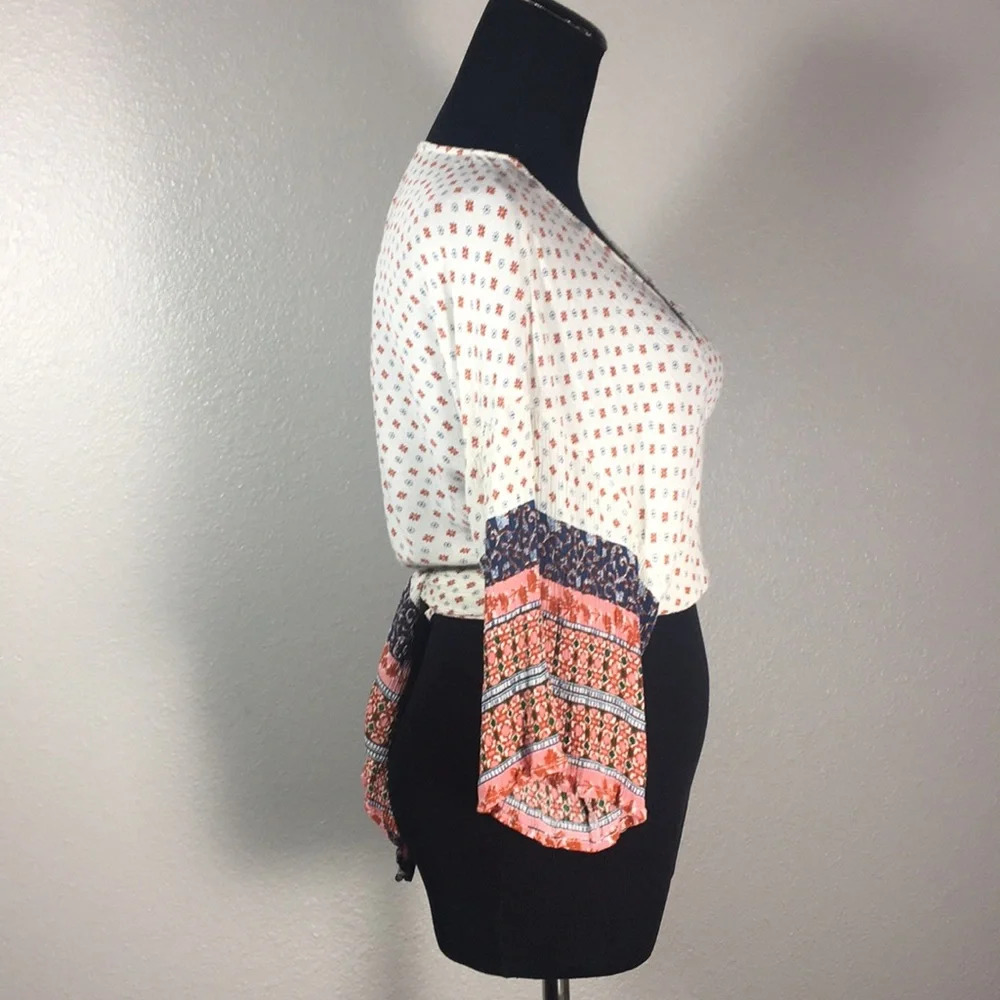 Patrons of Peace‎ Cropped Boho print Kimono Top - Picture 8 of 11